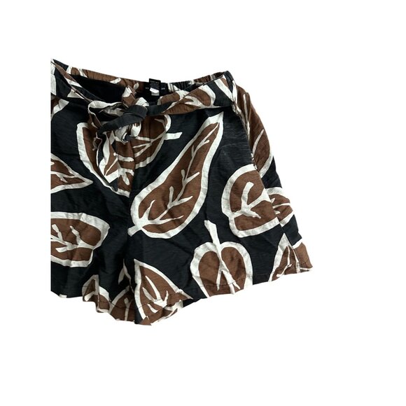 WHO WHAT WEAR Brown Black High Waist Leaf Print Shorts Size Small - Picture 5 of 6